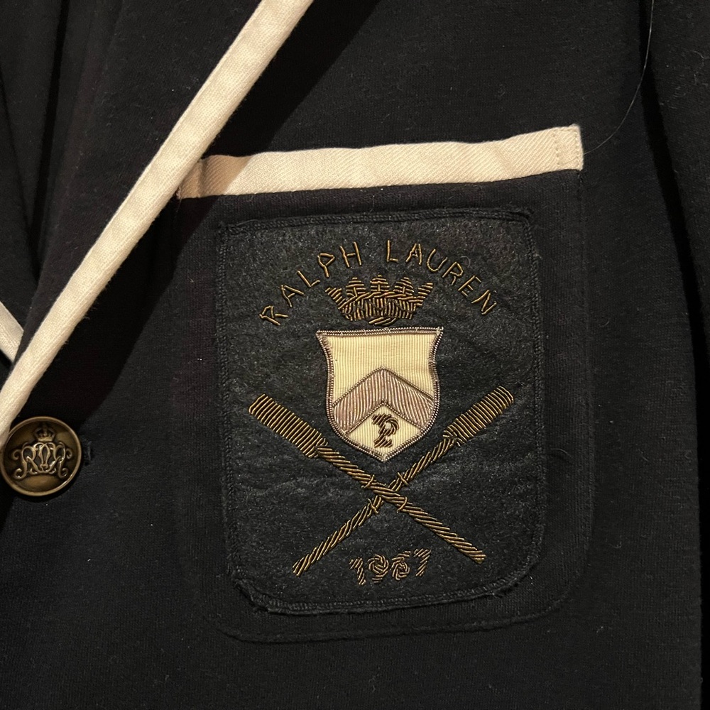 Classic Polo Ralph Lauren Navy Blazer with Off White Trim, Like New, size 6 - Picture 4 of 11